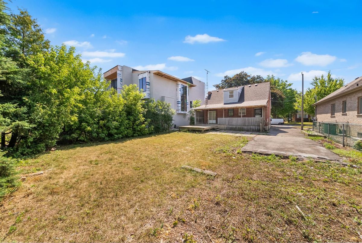132 Homewood Avenue 132 Homewood Avenue Toronto C07