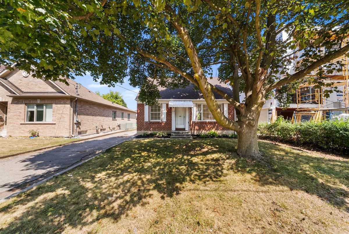 132 Homewood Avenue 132 Homewood Avenue Toronto C07