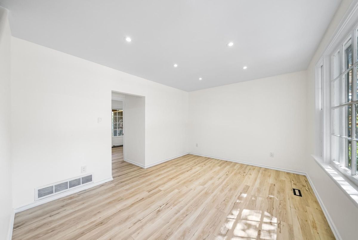 132 Homewood Avenue 132 Homewood Avenue Toronto C07