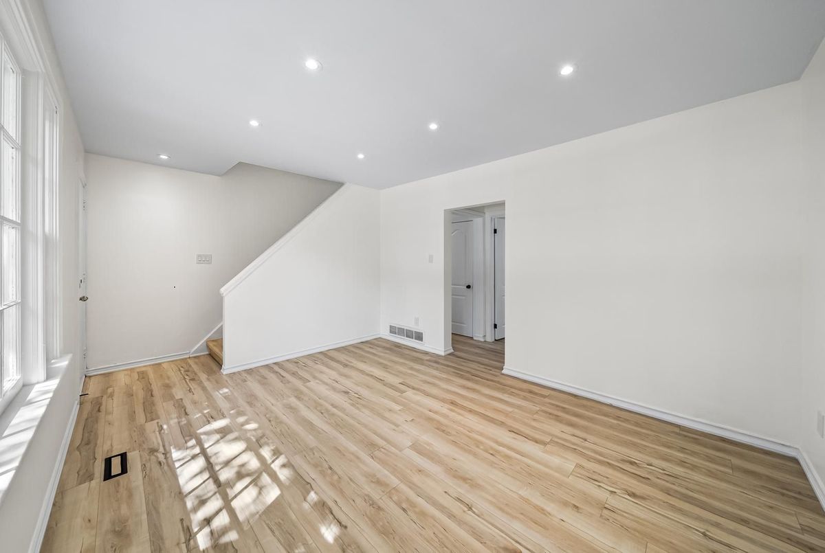 132 Homewood Avenue 132 Homewood Avenue Toronto C07