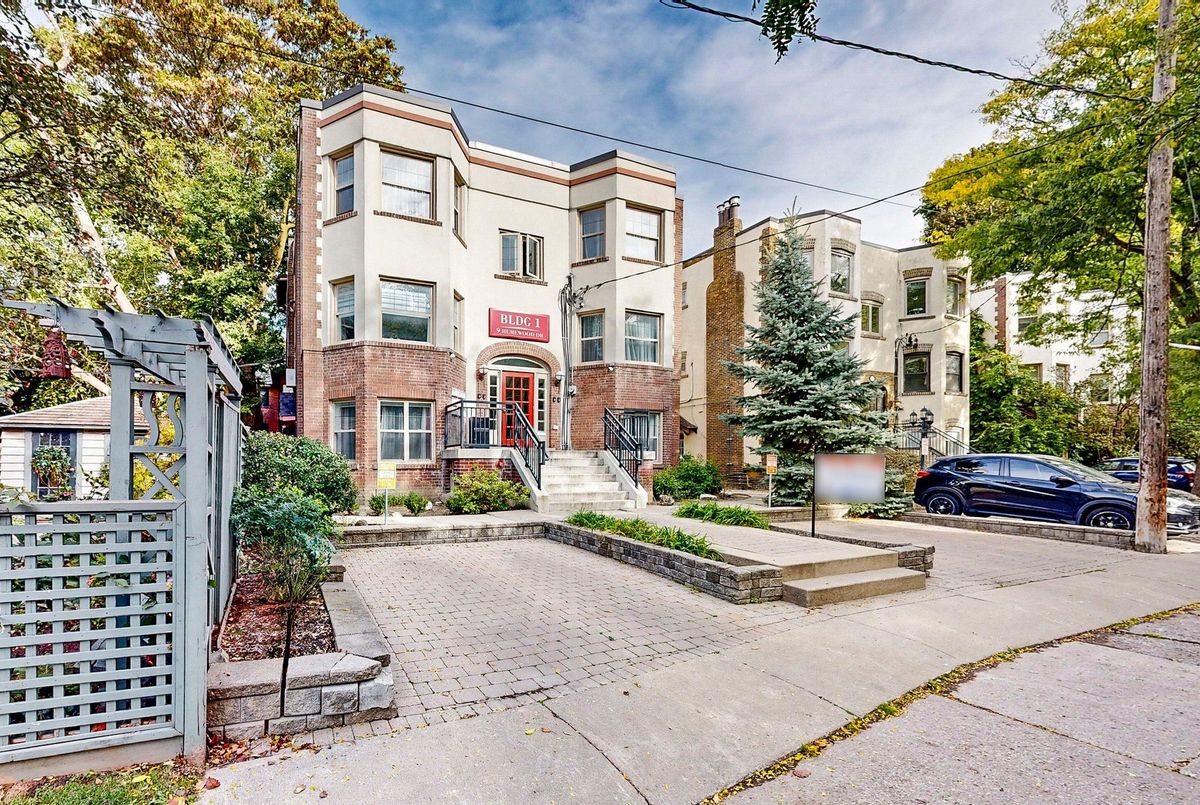 Building 1 Unit 5-9 Humewood Court Building 1 Unit 5-9 Humewood Court Toronto C03