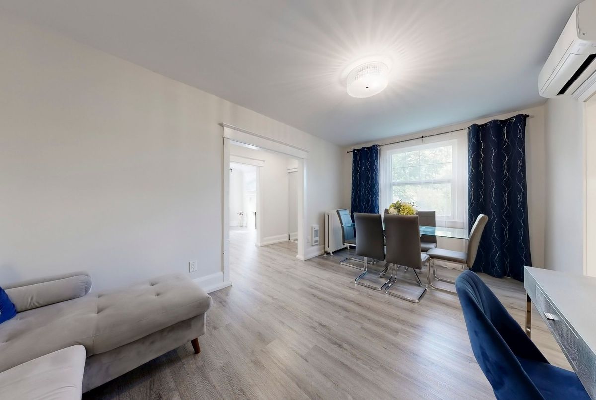 Building 1 Unit 5-9 Humewood Court Building 1 Unit 5-9 Humewood Court Toronto C03