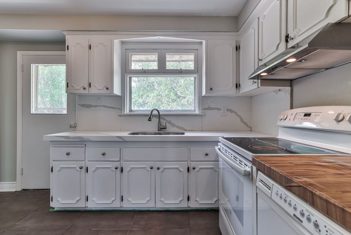 104 Maxome Avenue 104 Maxome Avenue Toronto C14