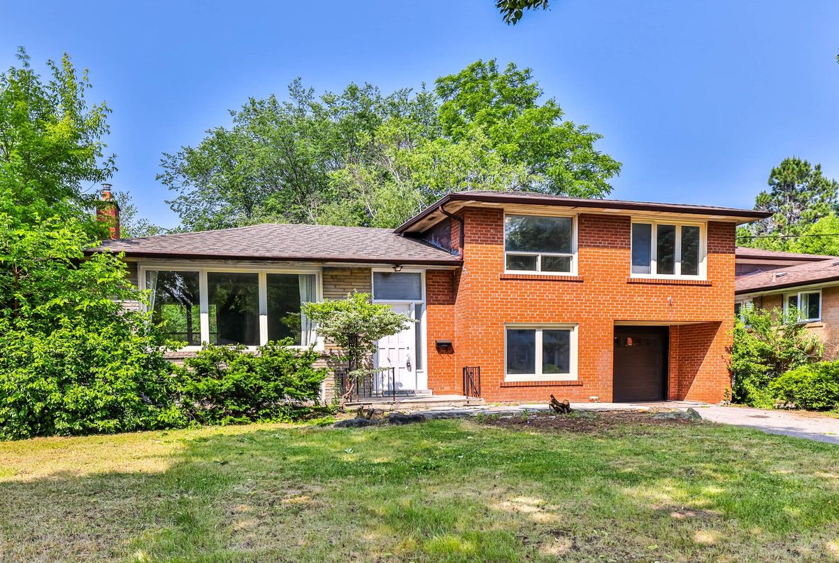 104 Maxome Avenue 104 Maxome Avenue Toronto C14