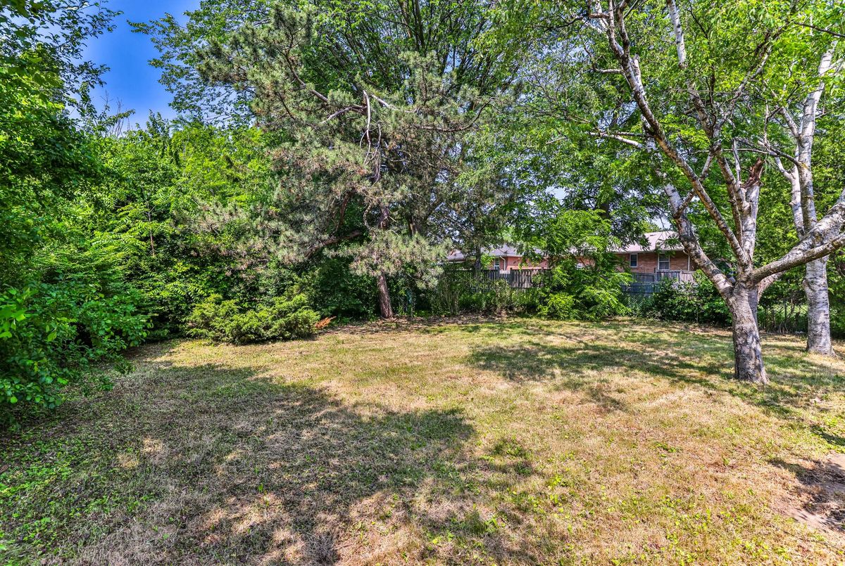 104 Maxome Avenue 104 Maxome Avenue Toronto C14