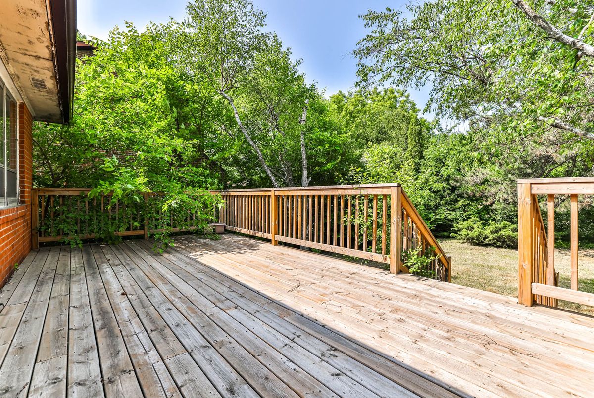 104 Maxome Avenue 104 Maxome Avenue Toronto C14