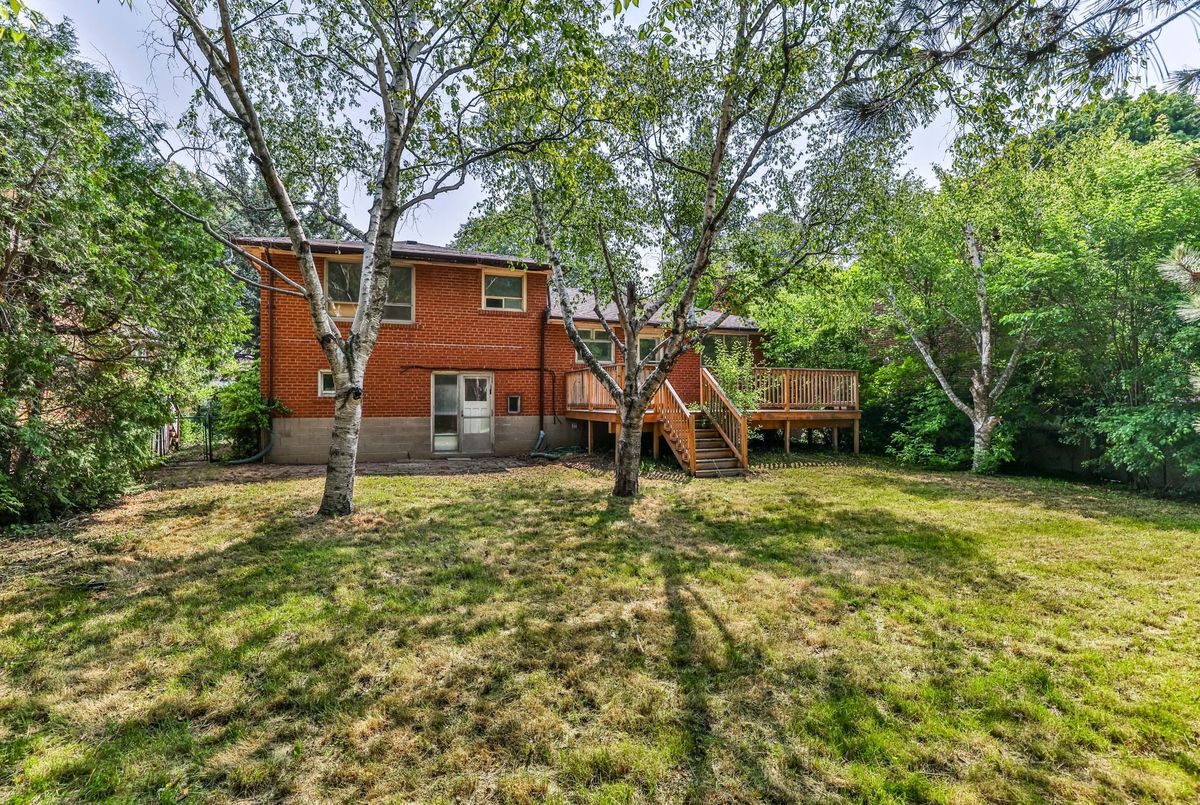 104 Maxome Avenue 104 Maxome Avenue Toronto C14