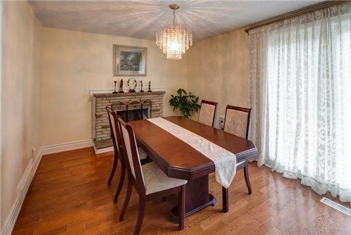 106 Maxome Avenue 106 Maxome Avenue Toronto C14
