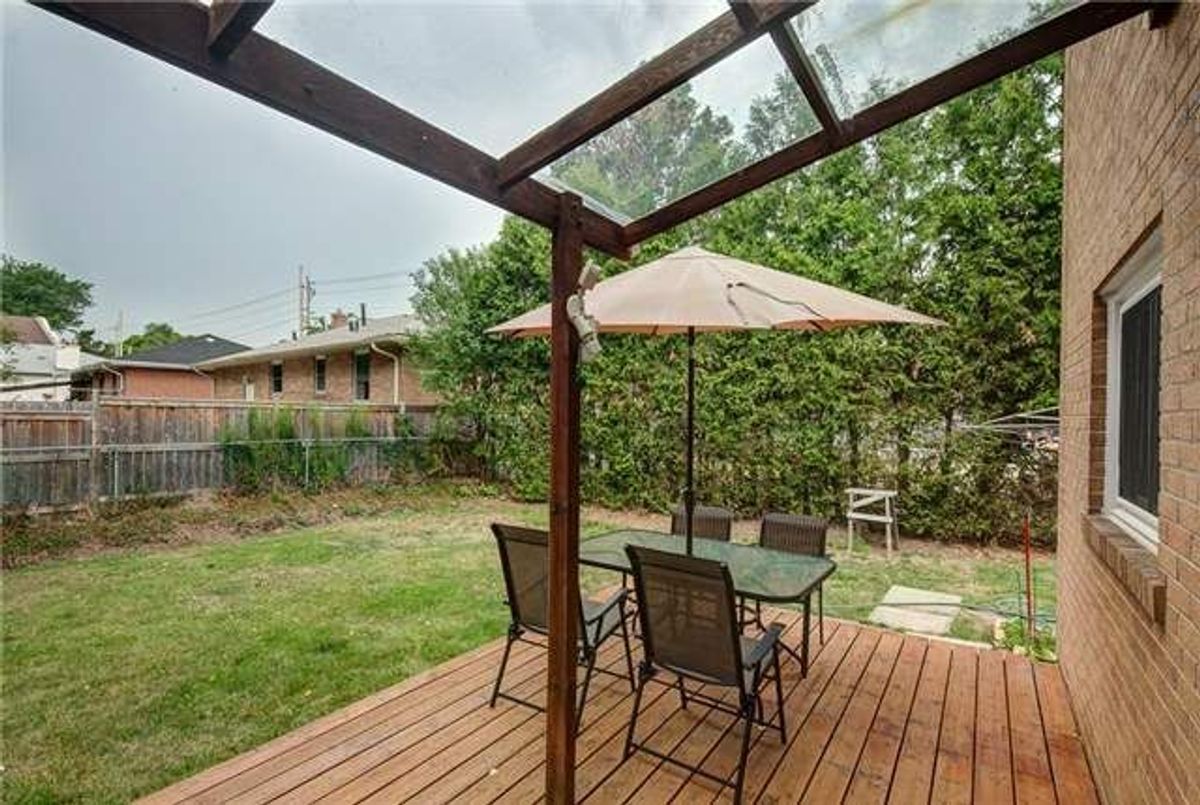 106 Maxome Avenue 106 Maxome Avenue Toronto C14
