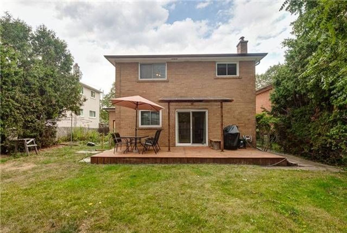 106 Maxome Avenue 106 Maxome Avenue Toronto C14