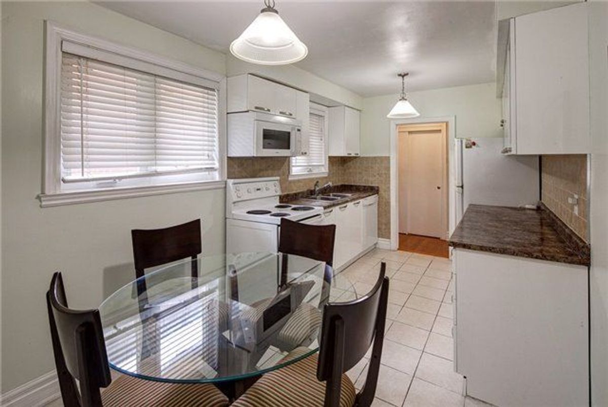 106 Maxome Avenue 106 Maxome Avenue Toronto C14
