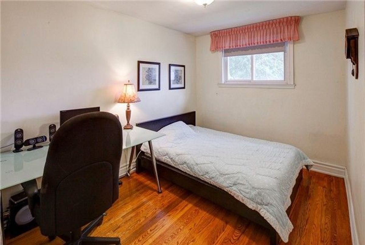 106 Maxome Avenue 106 Maxome Avenue Toronto C14