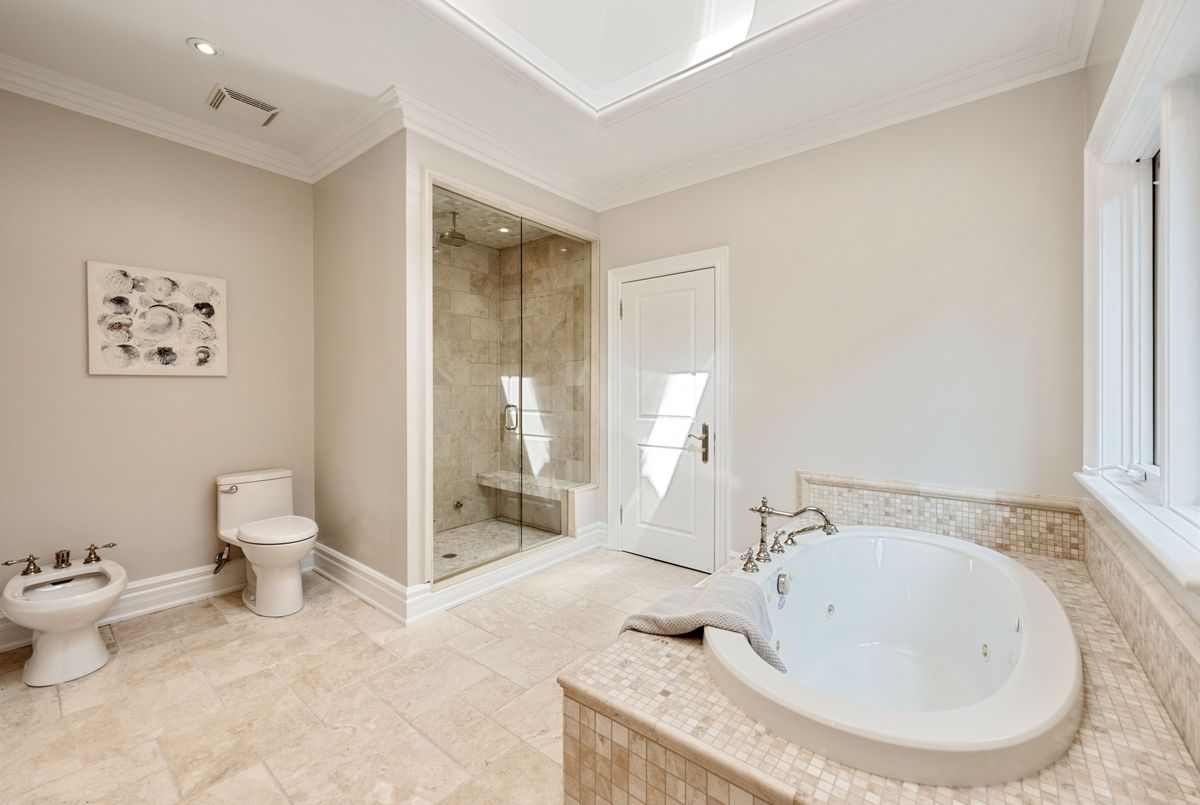 242 Parkview Avenue 242 Parkview Avenue Toronto C14