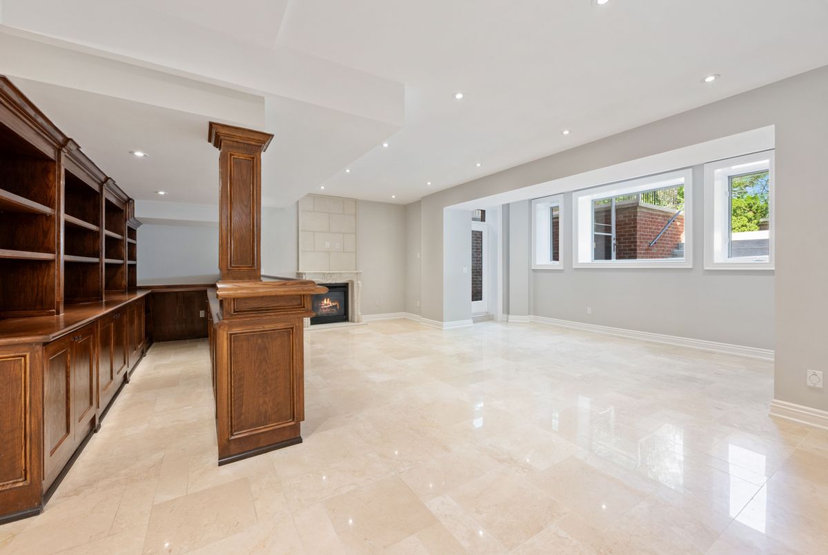 242 Parkview Avenue 242 Parkview Avenue Toronto C14