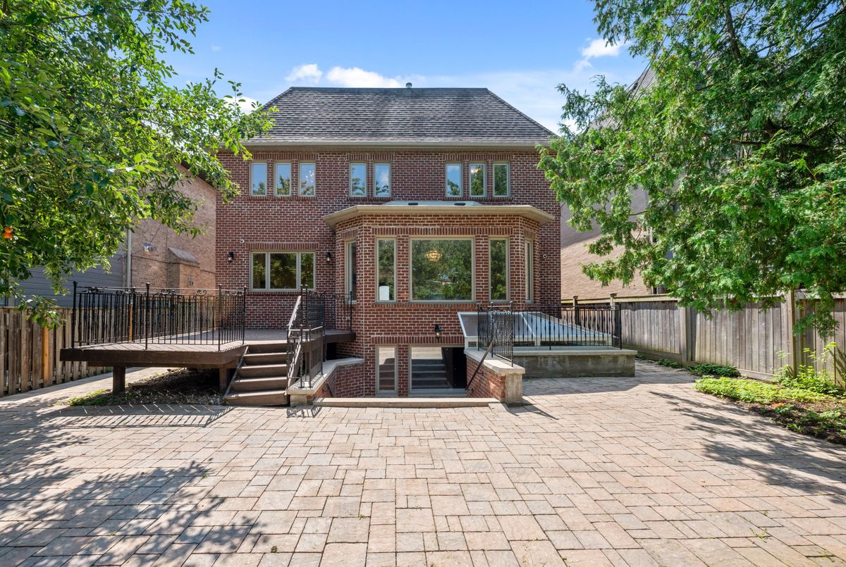 242 Parkview Avenue 242 Parkview Avenue Toronto C14