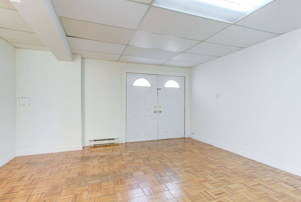 165 Florence Avenue 165 Florence Avenue Toronto C07
