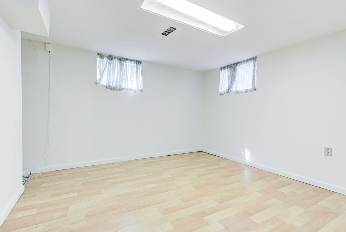 165 Florence Avenue 165 Florence Avenue Toronto C07