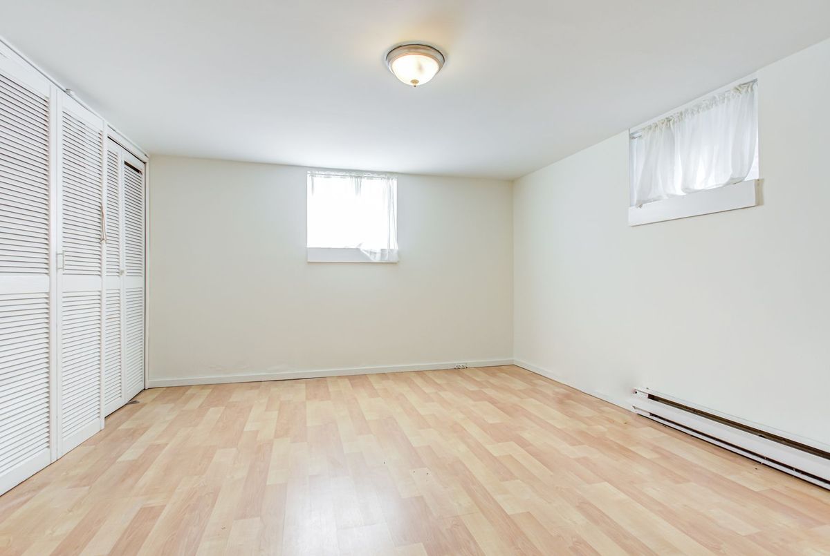 165 Florence Avenue 165 Florence Avenue Toronto C07