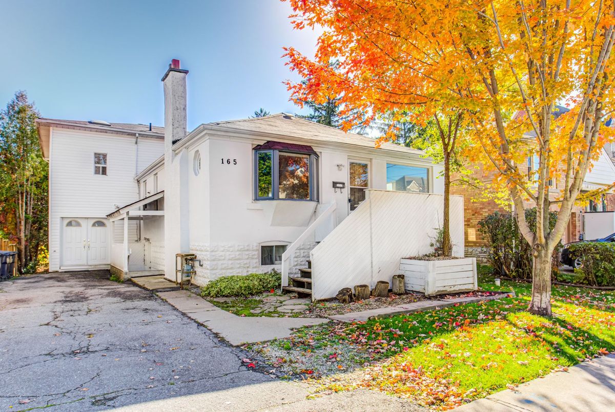 165 Florence Avenue 165 Florence Avenue Toronto C07