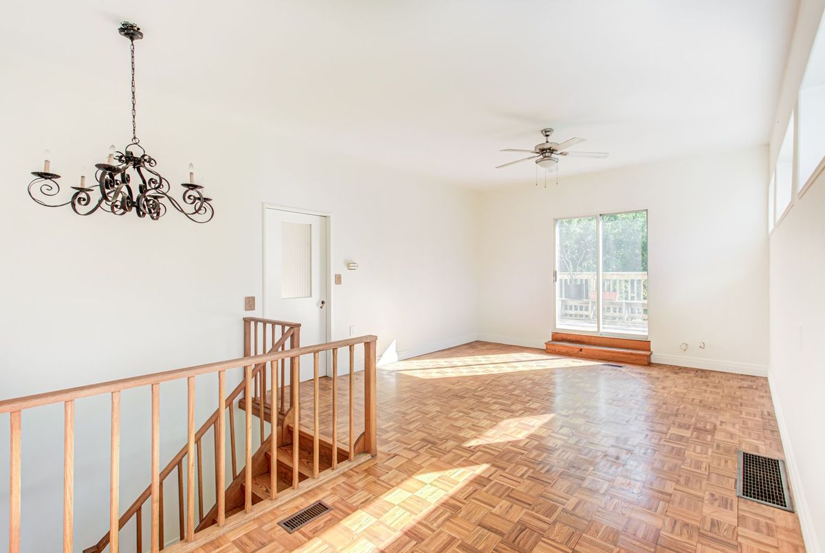 165 Florence Avenue 165 Florence Avenue Toronto C07