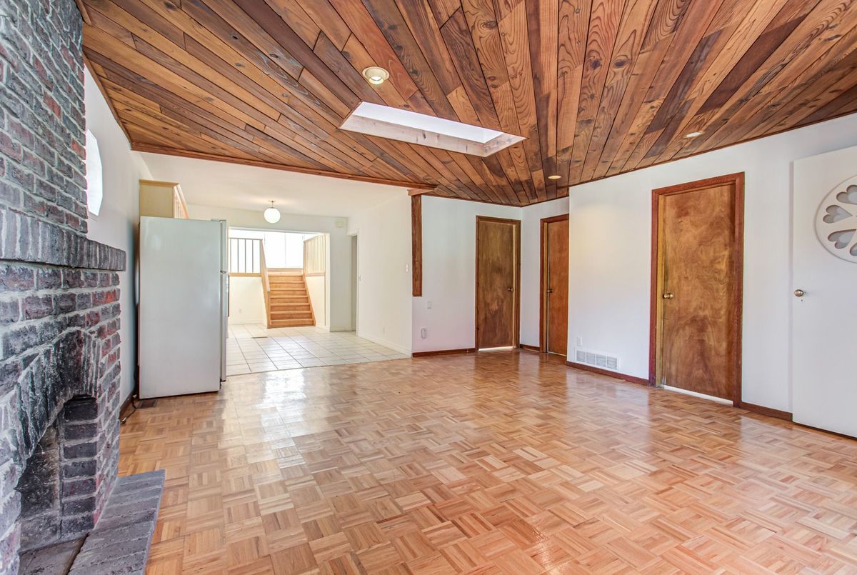 165 Florence Avenue 165 Florence Avenue Toronto C07