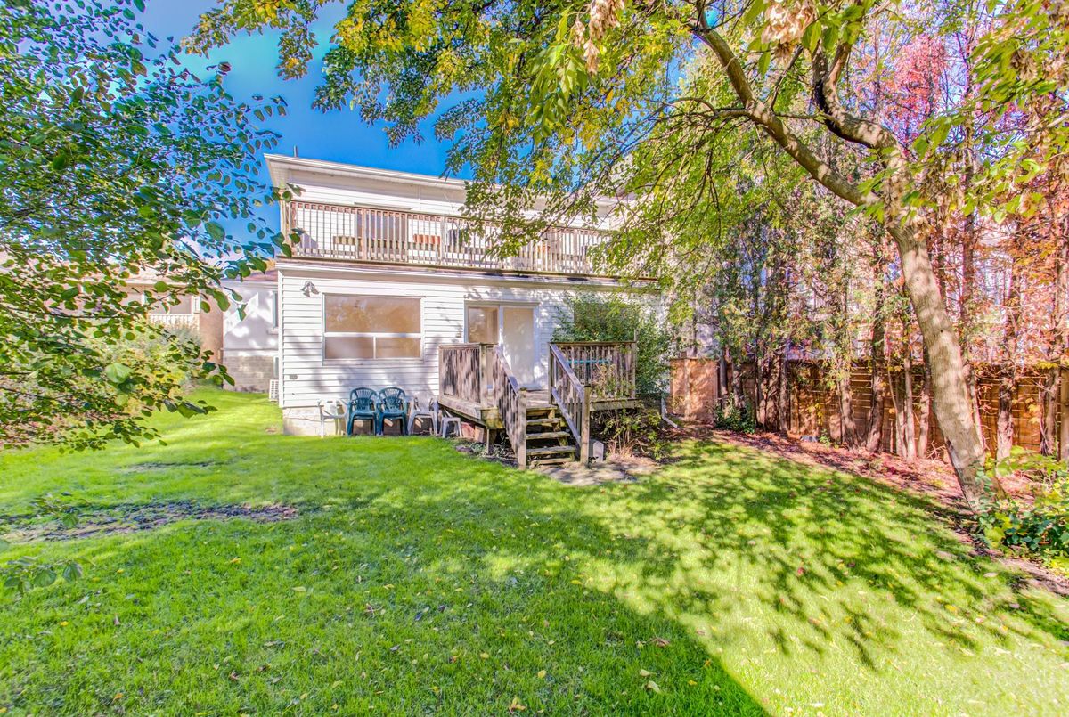 165 Florence Avenue 165 Florence Avenue Toronto C07