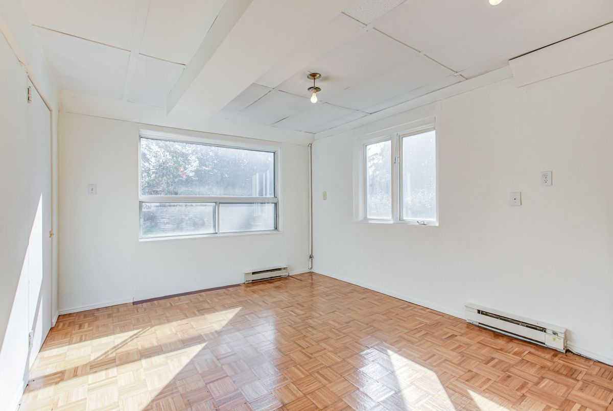 165 Florence Avenue 165 Florence Avenue Toronto C07
