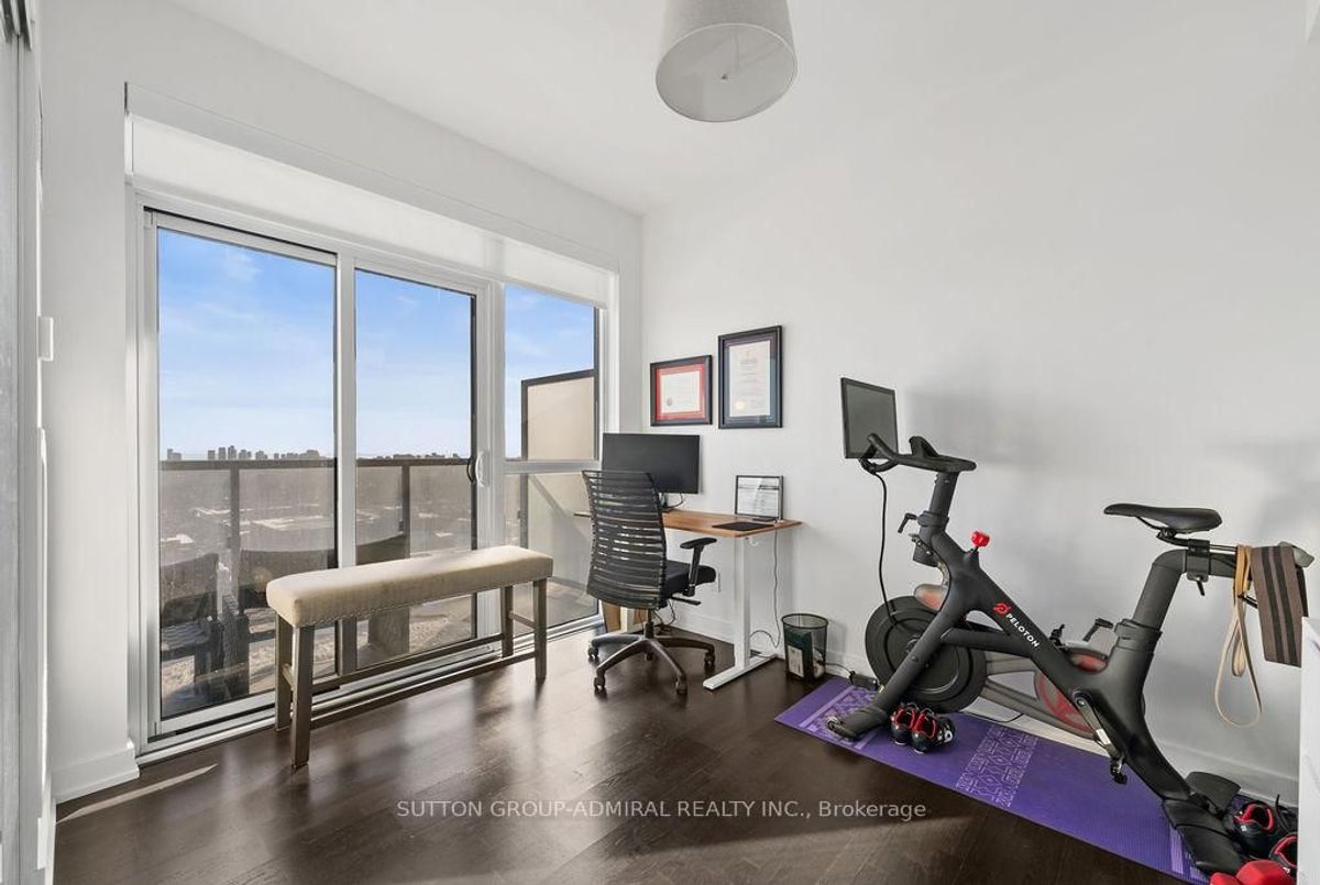 1105-501 St. Clair Avenue 1105-501 St. Clair Avenue Toronto C02