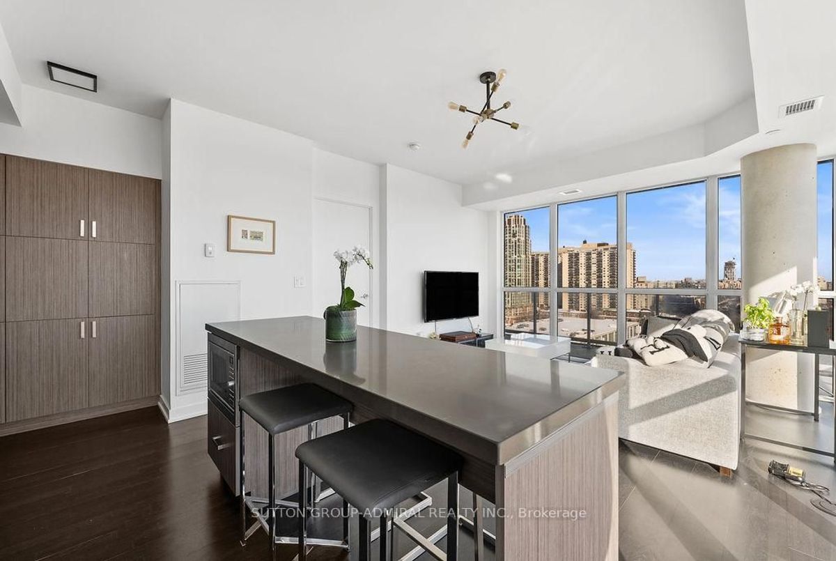 1105-501 St. Clair Avenue 1105-501 St. Clair Avenue Toronto C02