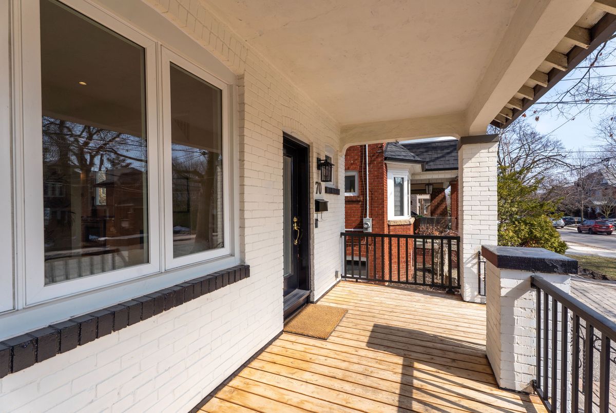 70 Cranbrooke Avenue 70 Cranbrooke Avenue Toronto C04