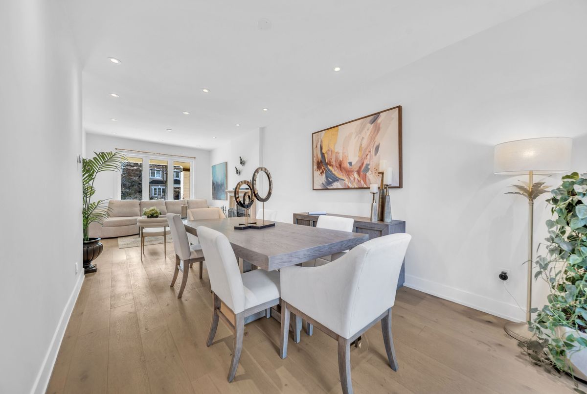 70 Cranbrooke Avenue 70 Cranbrooke Avenue Toronto C04