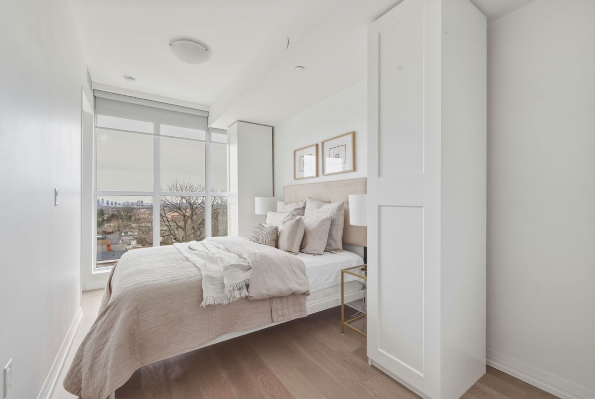 707-835 St Clair Avenue W 707-835 St Clair Avenue W Toronto C02