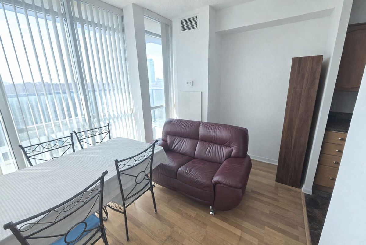 711-219 Fort York Boulevard 711-219 Fort York Boulevard Toronto C01
