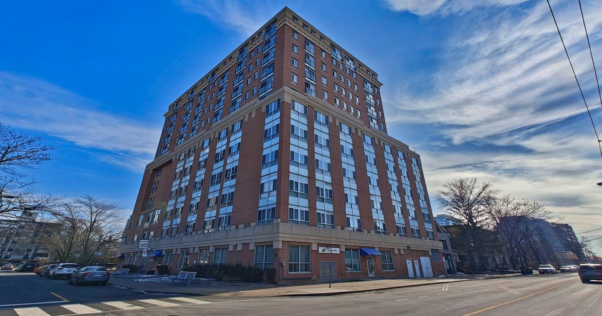 PH6-15 Maplewood Avenue Toronto C03