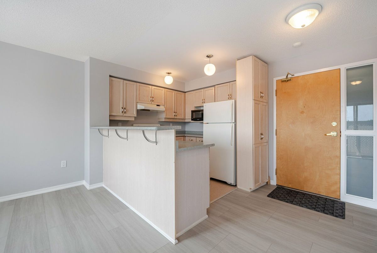 306-1387 Bayview Avenue 306-1387 Bayview Avenue Toronto C11