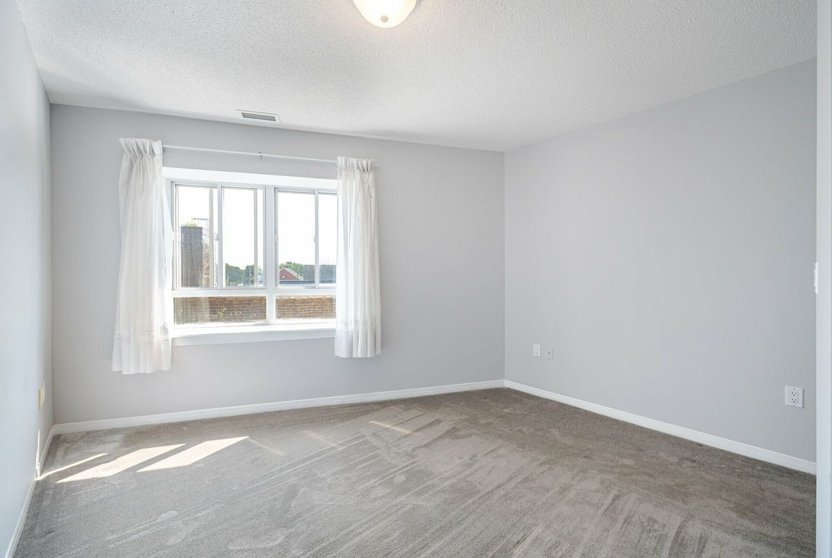 306-1387 Bayview Avenue 306-1387 Bayview Avenue Toronto C11