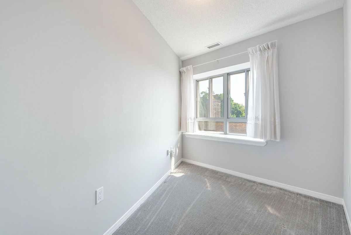 306-1387 Bayview Avenue 306-1387 Bayview Avenue Toronto C11