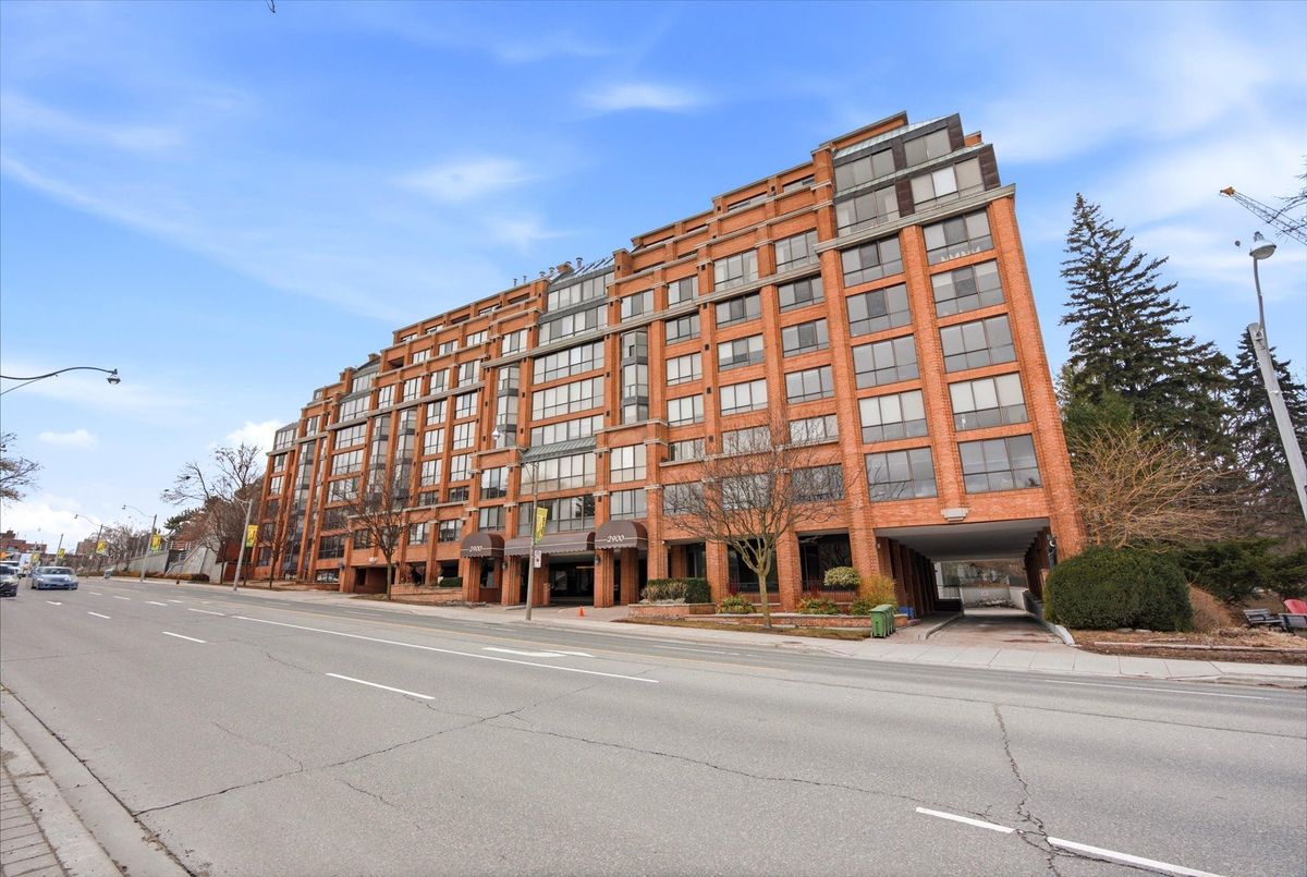 101-2900 Yonge Street 101-2900 Yonge Street Toronto C04