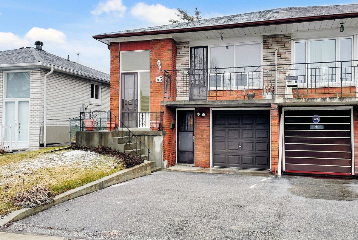 43 Warfield Drive 43 Warfield Drive Toronto C15