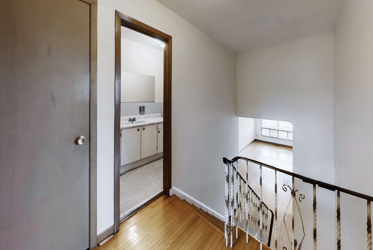 43 Warfield Drive 43 Warfield Drive Toronto C15