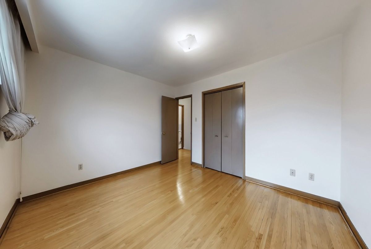 43 Warfield Drive 43 Warfield Drive Toronto C15