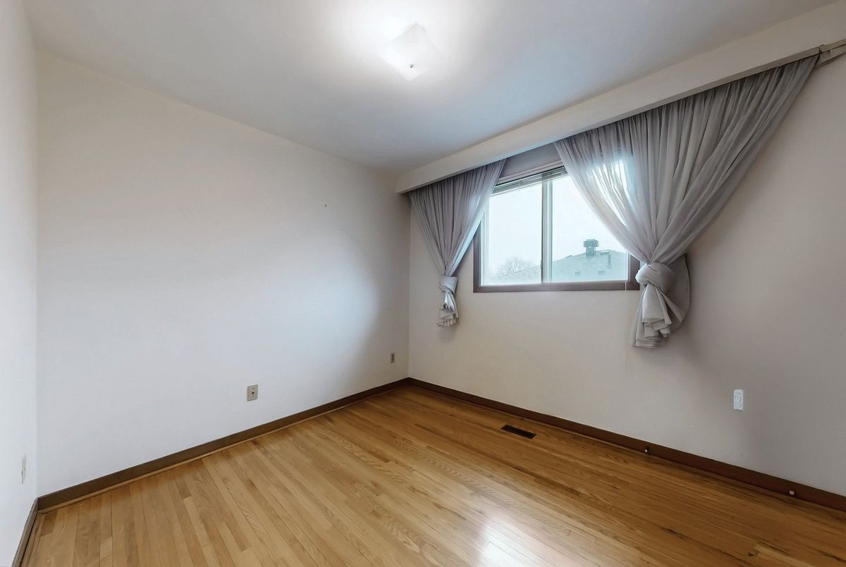 43 Warfield Drive 43 Warfield Drive Toronto C15