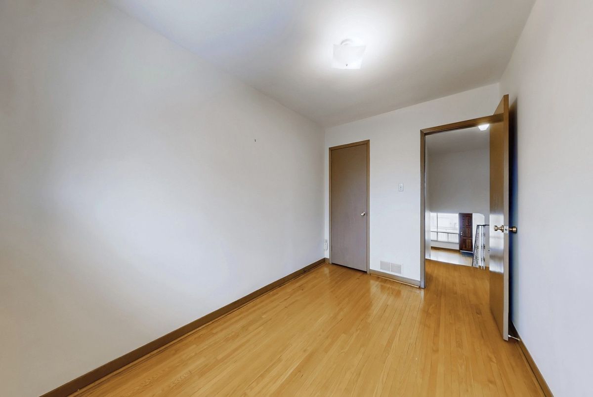 43 Warfield Drive 43 Warfield Drive Toronto C15