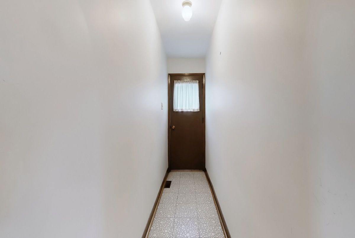 43 Warfield Drive 43 Warfield Drive Toronto C15