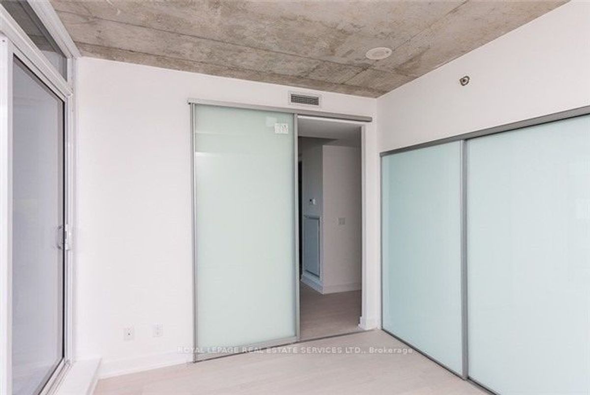 img-gallery