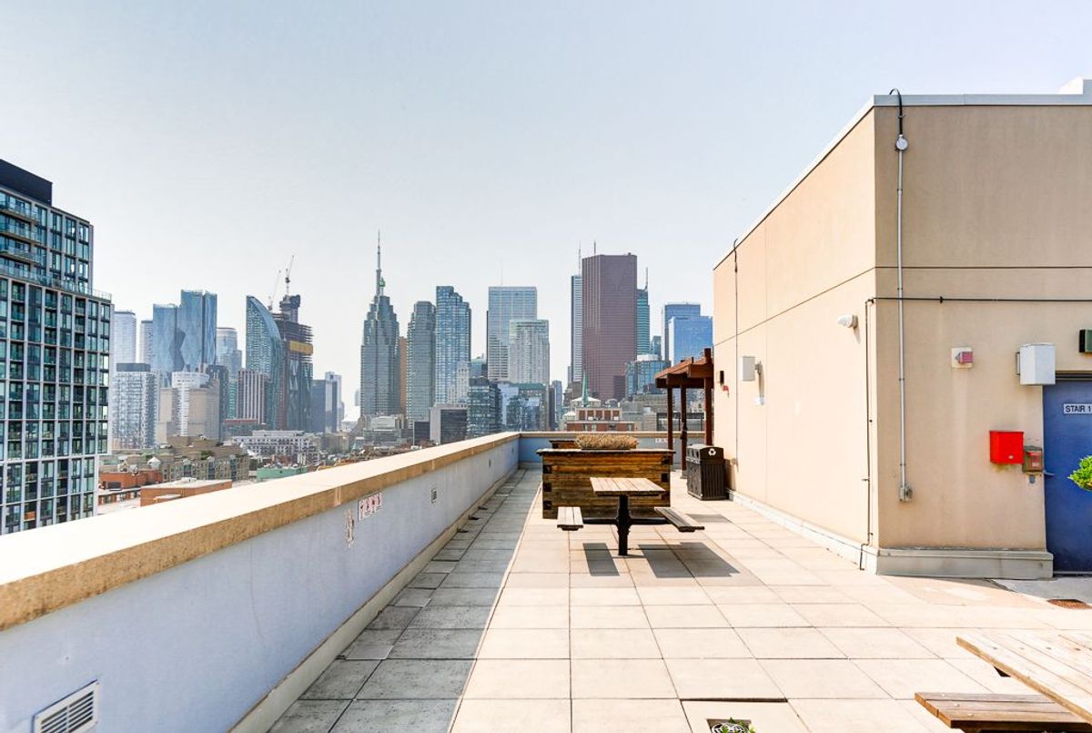 911-230 King Street E 911-230 King Street E Toronto C08