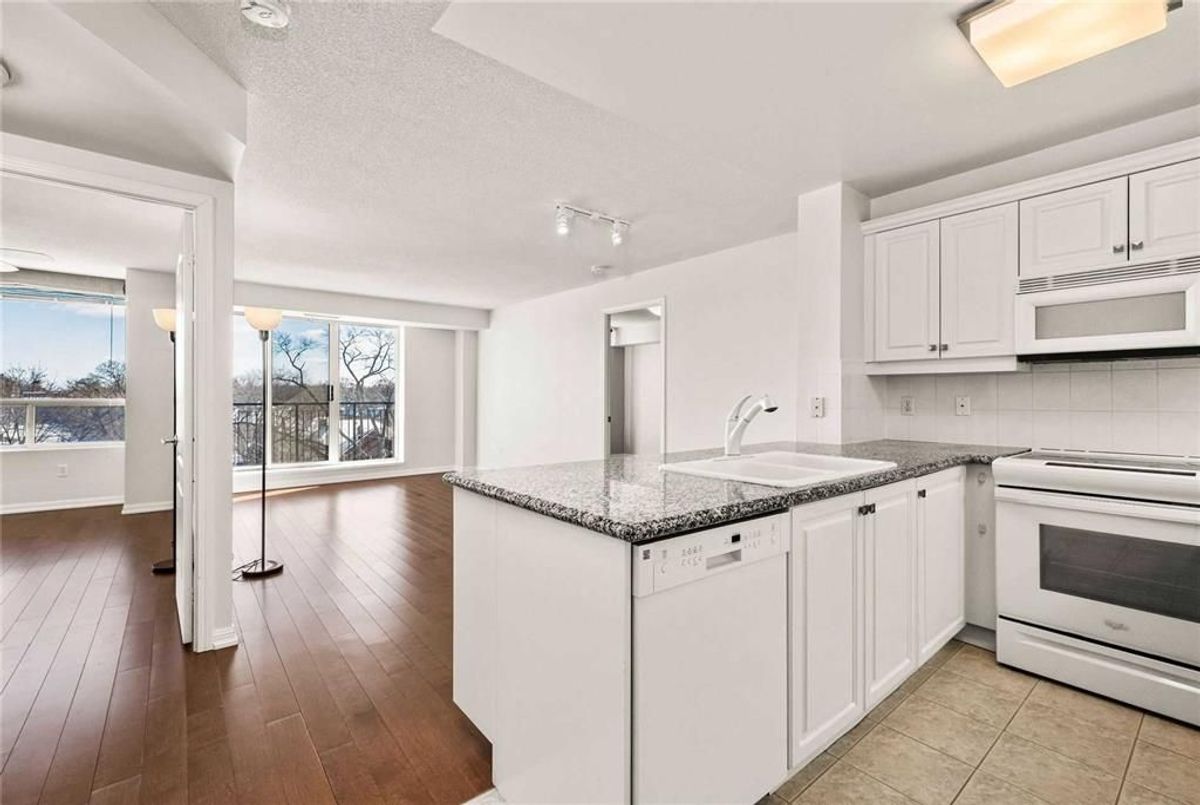 502-18 Wanless Avenue 502-18 Wanless Avenue Toronto C04