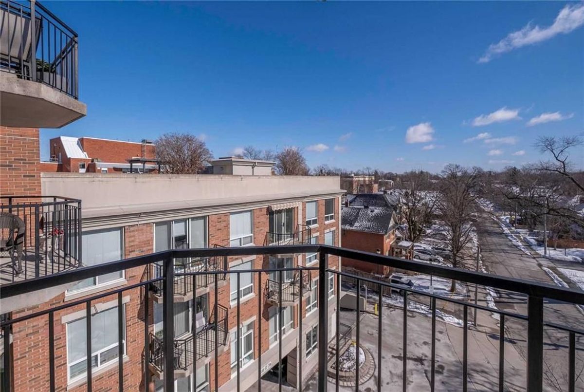 502-18 Wanless Avenue 502-18 Wanless Avenue Toronto C04