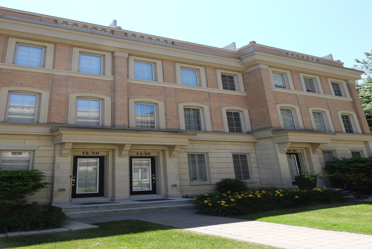13-30 Hargrave Lane 13-30 Hargrave Lane Toronto C12