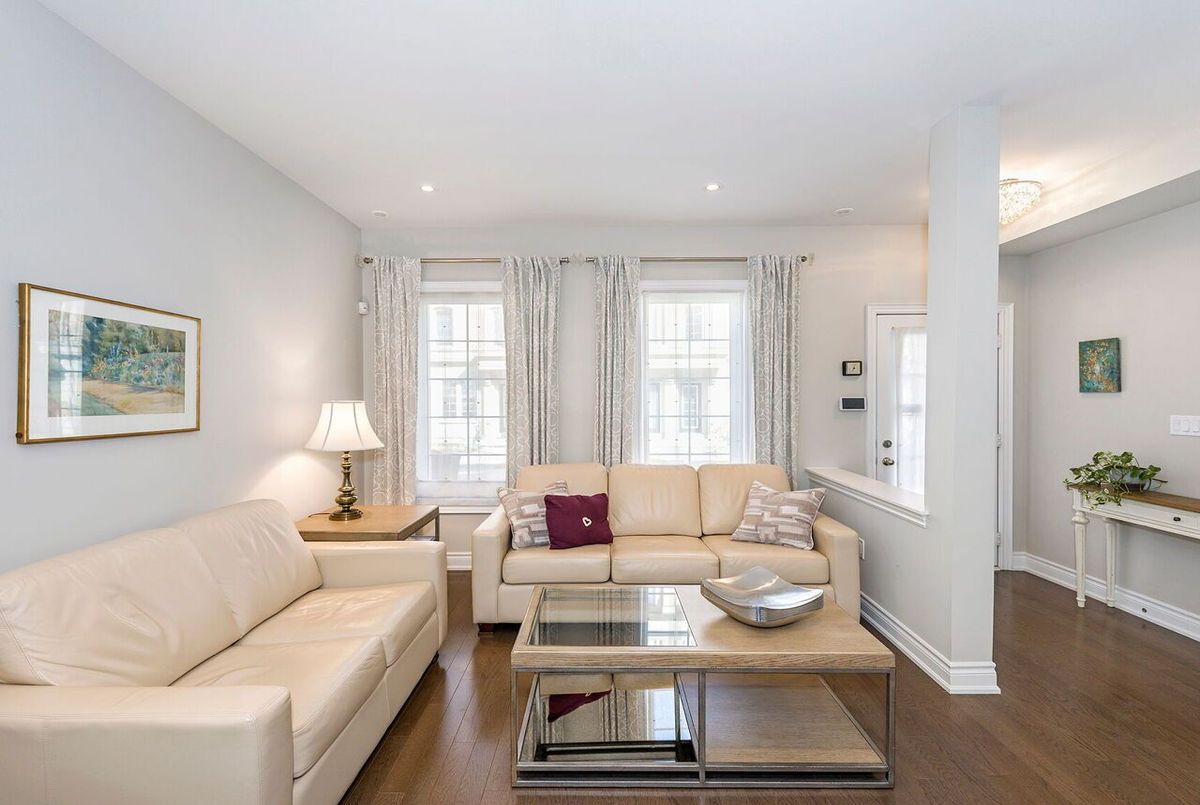 13-30 Hargrave Lane 13-30 Hargrave Lane Toronto C12